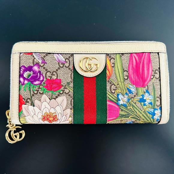 Gucci Handbags - Gucci Flora Ophidia zip wallet